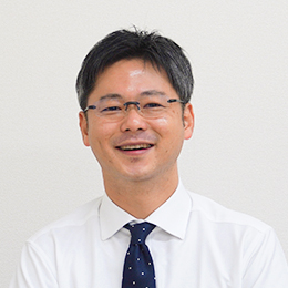 明野店店長 安部直樹